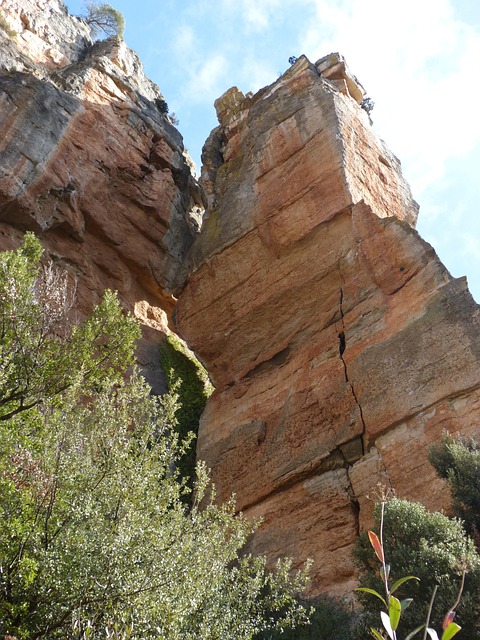 Alquilar una camper para hacer escalada en España