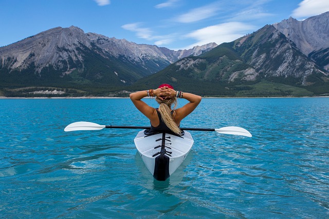 Alquilar una camper para hacer kayak en España