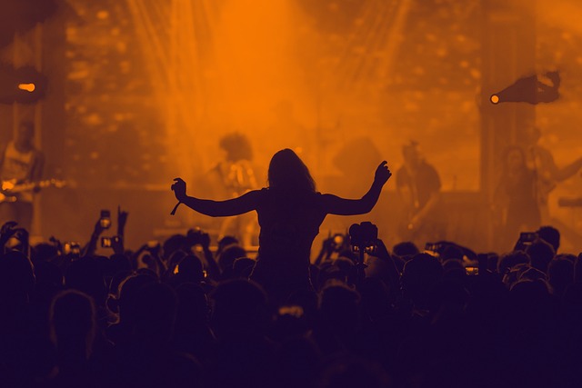 Viaje a los mejores festivales en las playas de España en furgoneta camper
