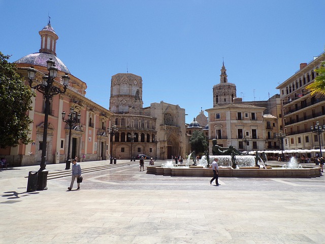 Pueblos con las mejores fiestas para viajar en furgoneta camper