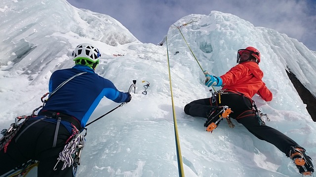 Alquilar una camper para practicar deportes de invierno