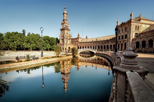 Viaje a Sevilla en furgoneta camper