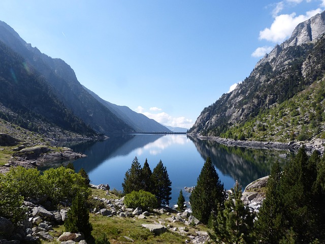 Alquilar una camper para hacer trekking en Semana Santa